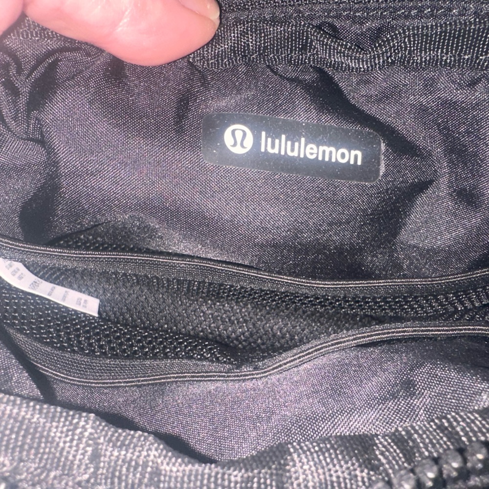Lululemon 2L Everywhere Belt Bag Large